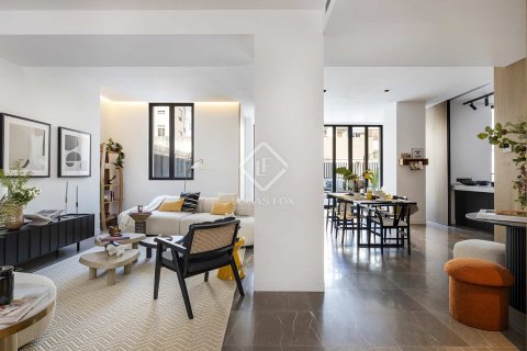 Купить квартиру в Барселона, Испания с 2 спальни, 126м², № 8566 - фото 2