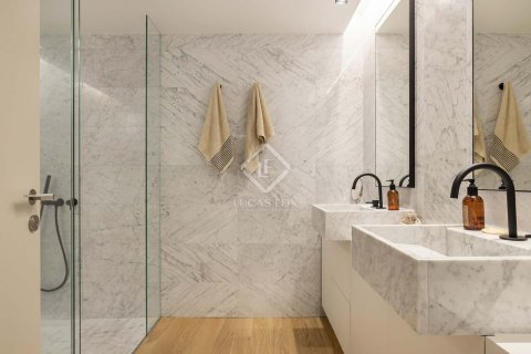Купить квартиру в Барселона, Испания с 2 спальни, 126м², № 8566 - фото 13