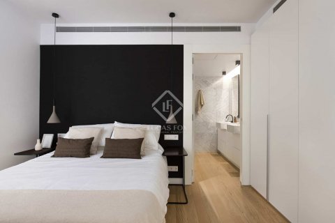 Купить квартиру в Барселона, Испания с 2 спальни, 126м², № 8566 - фото 12