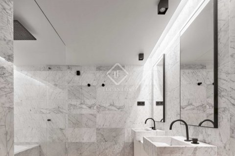 Купить квартиру в Барселона, Испания с 2 спальни, 126м², № 8566 - фото 15