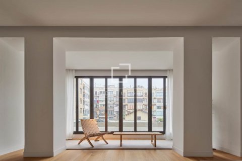 Купить квартиру в Барселона, Испания с 2 спальни, 126м², № 8566 - фото 7