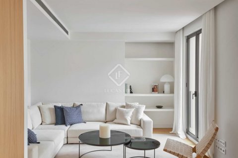Купить квартиру в Барселона, Испания с 2 спальни, 126м², № 8566 - фото 9