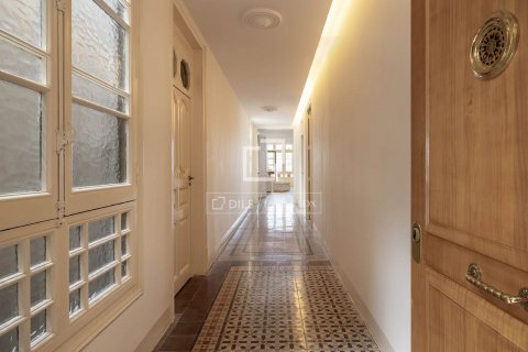 3 chambres apartment à vendre à Barcelona, Catalonia, Spain № 8569 - photo 28