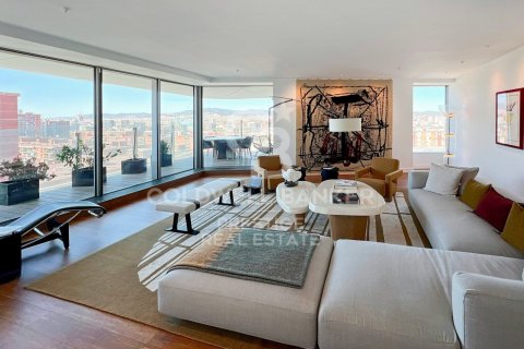 3 bedrooms apartment for sale in Barcelona, Catalonia, Spain № 5994