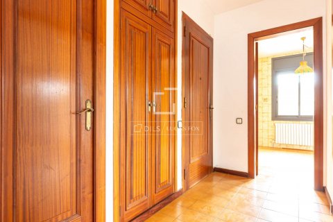 6 bedrooms villa for sale in Sant Cugat Del Valles, Barcelona, Catalonia, Spain № 9013 - photo 17