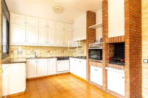 6 bedrooms villa for sale in Sant Cugat Del Valles, Barcelona, Catalonia, Spain № 9013 - photo 10