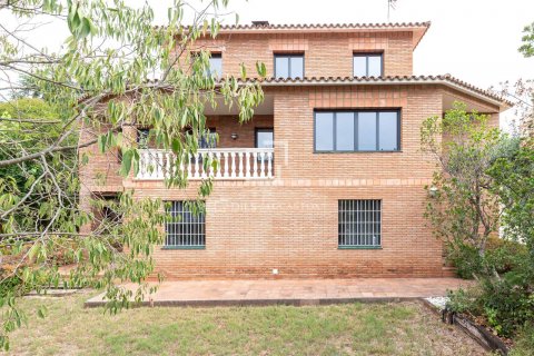 6 bedrooms villa for sale in Sant Cugat Del Valles, Barcelona, Catalonia, Spain № 9013 - photo 3