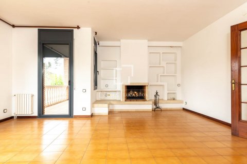 6 bedrooms villa for sale in Sant Cugat Del Valles, Barcelona, Catalonia, Spain № 9013 - photo 4