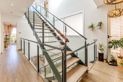 4 bedrooms villa for sale in Sitges, Barcelona, Catalonia, Spain № 9017 - photo 7