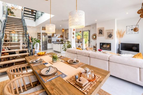 4 bedrooms villa for sale in Sitges, Barcelona, Catalonia, Spain № 9017 - photo 4