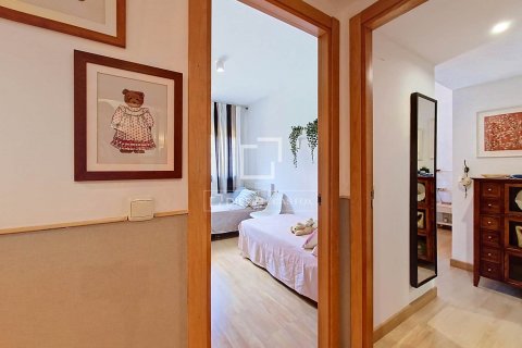Apartamento de 4 dormitorios en venta en Cubelles, Barcelona, Cataluña, Spain № 9018 - foto 8