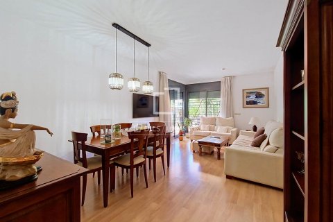 Apartamento de 4 dormitorios en venta en Cubelles, Barcelona, Cataluña, Spain № 9018 - foto 3