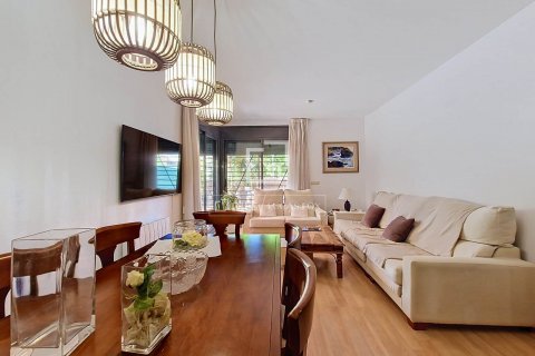 Apartamento de 4 dormitorios en venta en Cubelles, Barcelona, Cataluña, Spain № 9018 - foto 30