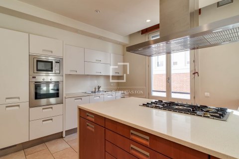 4 bedrooms apartment for sale in Barcelona, Catalonia, Spain № 9016 - photo 27