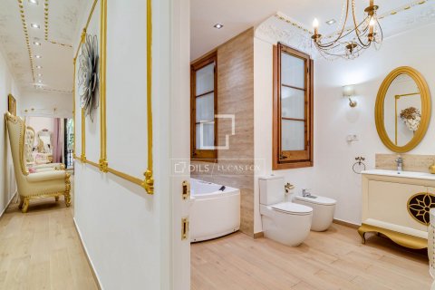 4 bedrooms apartment for sale in Barcelona, Catalonia, Spain № 9019 - photo 10