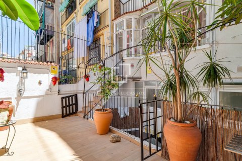 4 bedrooms apartment for sale in Barcelona, Catalonia, Spain № 9019 - photo 17