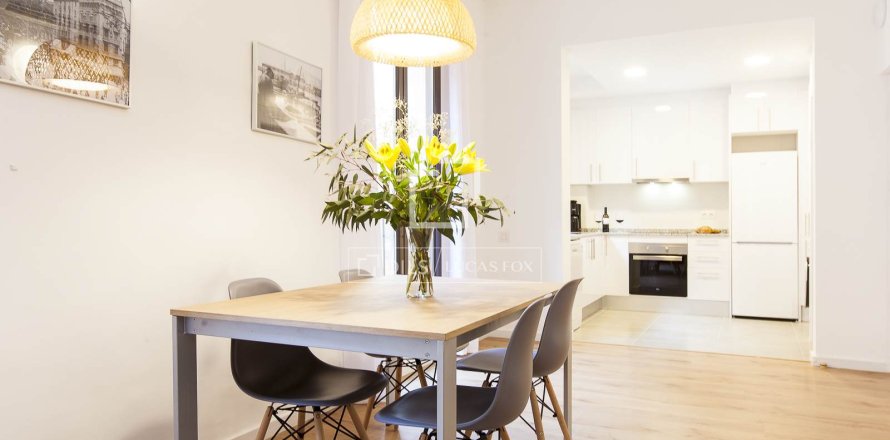 2 bedrooms apartment for sale in Barcelona, Catalonia, Spain № 4075