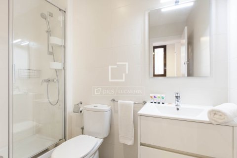 2 bedrooms apartment for sale in Barcelona, Catalonia, Spain № 4075 - photo 10