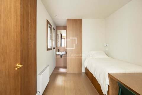 3 bedrooms apartment for sale in Barcelona, Catalonia, Spain № 4079 - photo 10