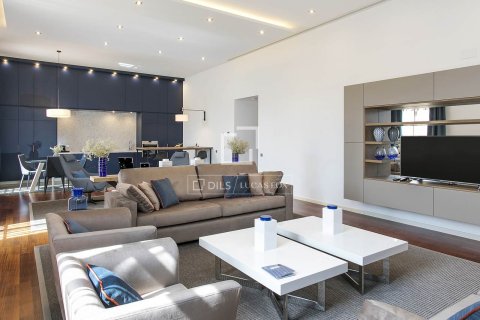 3 bedrooms apartment for sale in Barcelona, Catalonia, Spain № 3989 - photo 4