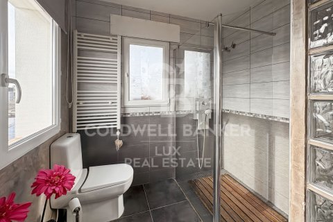 4 bedrooms villa for sale in Empuriabrava, Girona, Catalonia, Spain № 5790 - photo 12