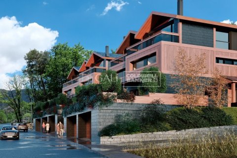 4 bedrooms house for sale in Principado De Andorra (Ninguna Poblacion Tiene C.P.), Lleida, Catalonia, Spain № 5786 - photo 4