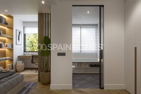 4 bedrooms apartment for sale in Barcelona, Catalonia, Spain № 1050 - photo 17