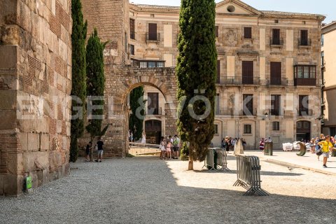 155 sq.m. commercial property for sale in Ciutat Vella, Barcelona, Catalonia, Spain № 2630 - photo 11