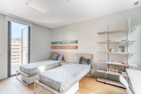 3 bedrooms apartment for rent in Barcelona, Catalonia, Spain № 1554 - photo 13