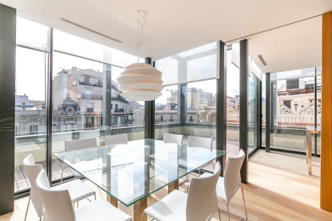 3 bedrooms apartment for rent in Barcelona, Catalonia, Spain № 1554 - photo 7