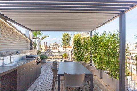 3 bedrooms apartment for rent in Barcelona, Catalonia, Spain № 1554