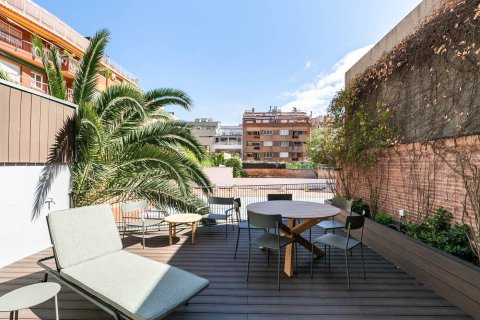 3 bedrooms apartment for rent in Barcelona, Catalonia, Spain № 1553
