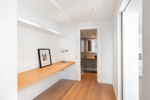 4 bedrooms apartment for rent in Barcelona, Catalonia, Spain № 1550 - photo 11
