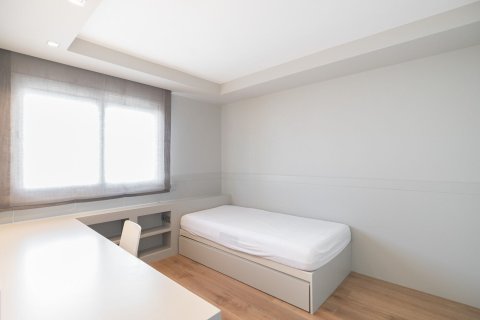4 bedrooms apartment for rent in Barcelona, Catalonia, Spain № 1550 - photo 19