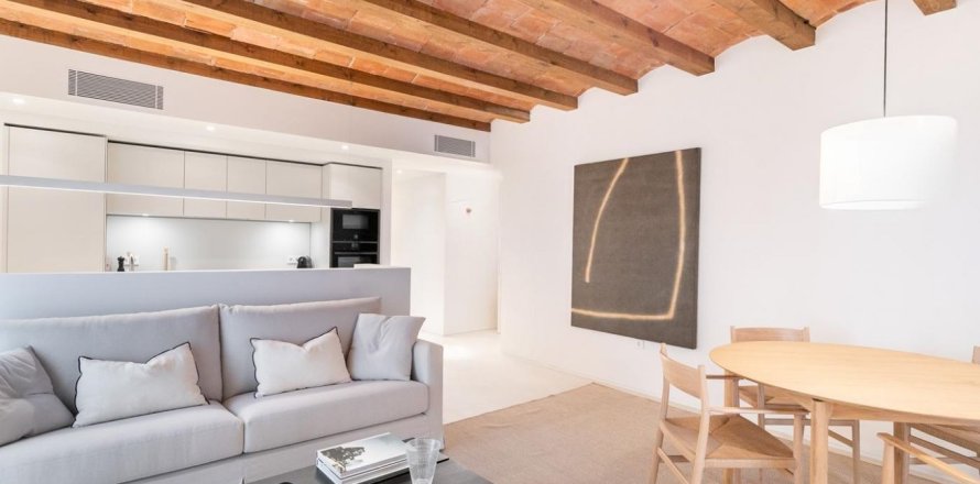 3 bedrooms apartment for rent in Barcelona, Catalonia, Spain № 1556