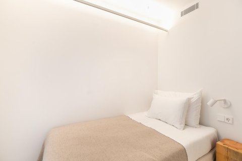 3 bedrooms apartment for rent in Barcelona, Catalonia, Spain № 1556 - photo 4