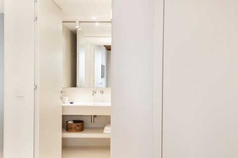 3 bedrooms apartment for rent in Barcelona, Catalonia, Spain № 1556 - photo 3