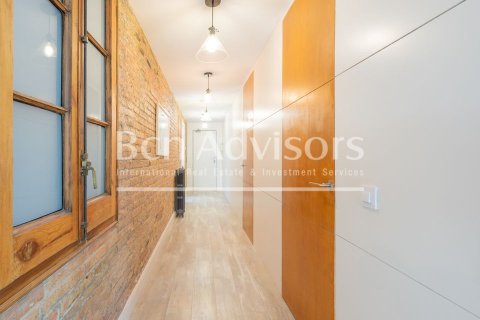 2 bedrooms apartment for sale in Eixample, Barcelona, Catalonia, Spain № 2909 - photo 16