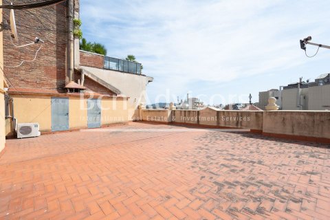 2 bedrooms apartment for sale in Eixample, Barcelona, Catalonia, Spain № 2909 - photo 27