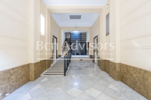 2 bedrooms apartment for sale in Eixample, Barcelona, Catalonia, Spain № 2909 - photo 30