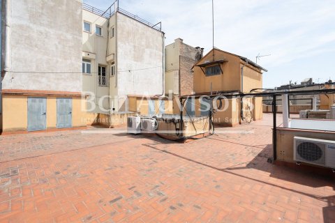 2 bedrooms apartment for sale in Eixample, Barcelona, Catalonia, Spain № 2909 - photo 26