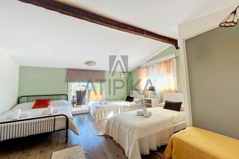 Сasa de 3 dormitorios en venta en Olivella, Barcelona, Cataluña, Spain № 2367 - foto 18