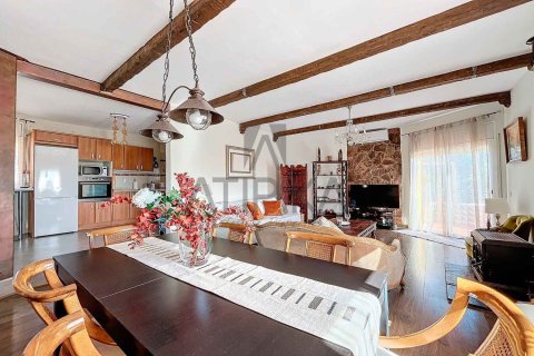 Сasa de 3 dormitorios en venta en Olivella, Barcelona, Cataluña, Spain № 2367 - foto 9