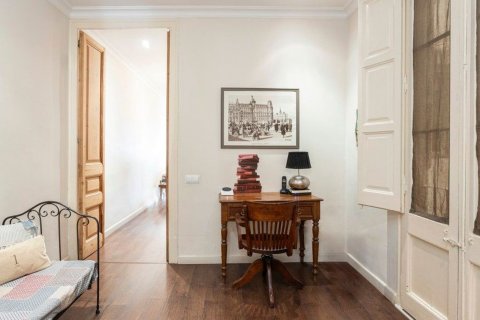 2 bedrooms apartment for sale in Barcelona, Catalonia, Spain № 5244 - photo 6