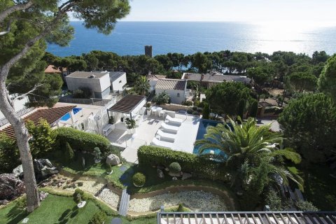 5 bedrooms house for sale in Platja D'aro, Girona, Catalonia, Spain № 5241 - photo 2