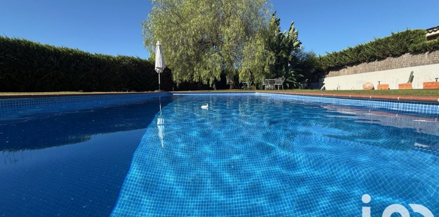 4 bedrooms apartment for sale in Sant Vicenc De Montalt, Barcelona, Catalonia, Spain № 4812