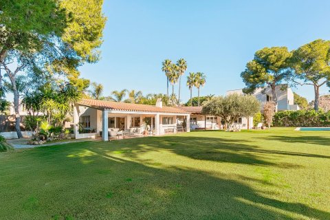 6 bedrooms house for sale in Sitges, Barcelona, Catalonia, Spain № 6476