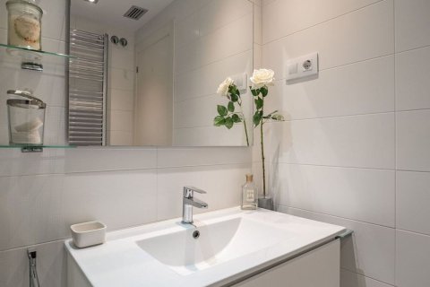 2 bedrooms apartment for sale in Sitges, Barcelona, Catalonia, Spain № 6482 - photo 25