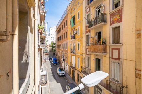 2 bedrooms apartment for sale in Ciutat Vella, Barcelona, Catalonia, Spain № 2779 - photo 17