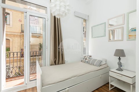 2 bedrooms apartment for sale in Ciutat Vella, Barcelona, Catalonia, Spain № 2779 - photo 16